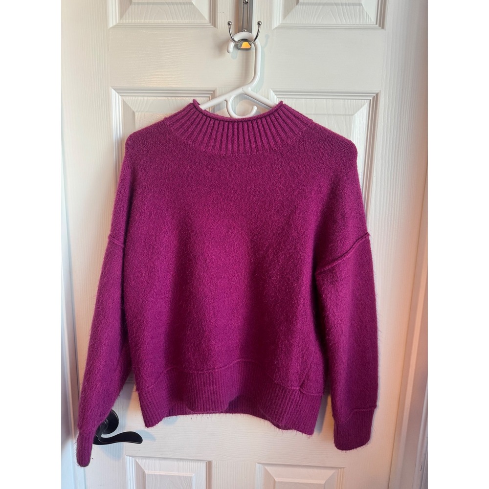 Universal Thread Women's Pink Mock Neck Sweater Size Small Cozy‎ Knit Pullover